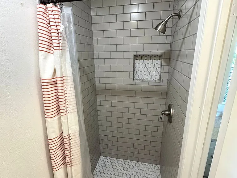 390 E Surfside Dr — Photo 23