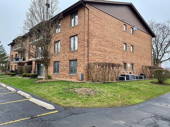 4th image of 9901 Treetop Dr APT 2603