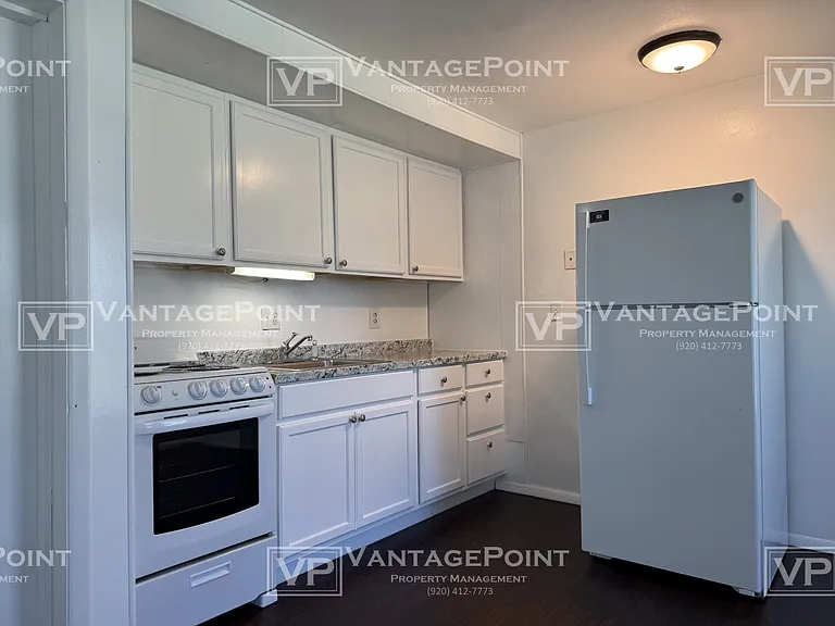 3251 W 4th St #18 — Photo 6