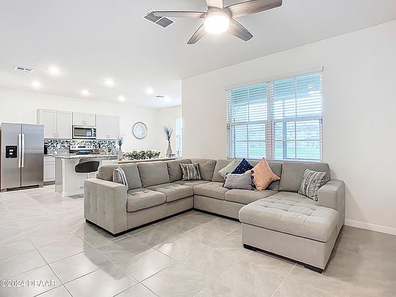 3rd image of 3055 Meleto Blvd