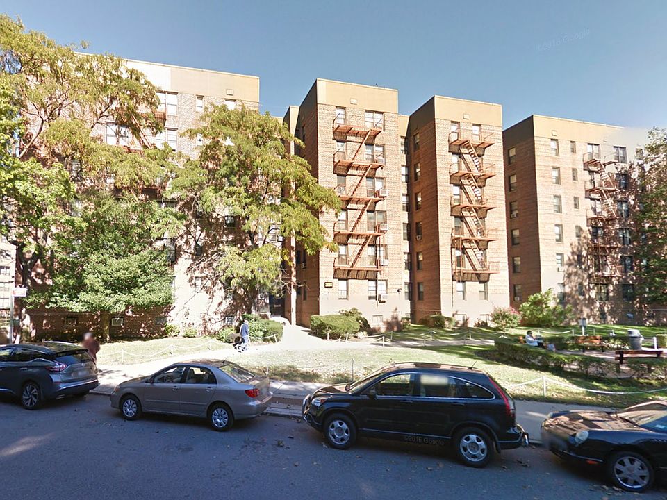 1st image of 2555 Batchelder St APT 3D