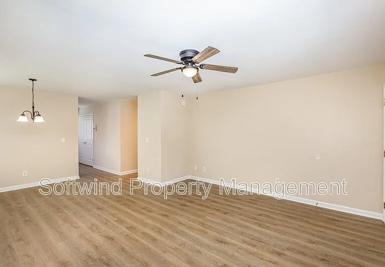 1217 Summer St — Photo 11