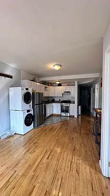 Rented by The Gonzalez Property Group LLC | media 32