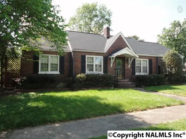 404 2nd Ave, Fayetteville, TN 37334