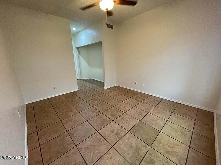 2035 S Elm St #117 — Photo 11