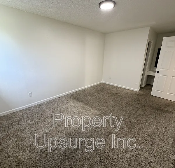 The Estate — Photo 10