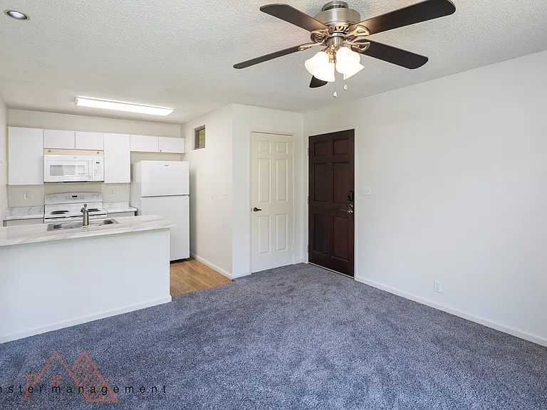 94-1063 Kaukahi Pl #1B — Photo 2
