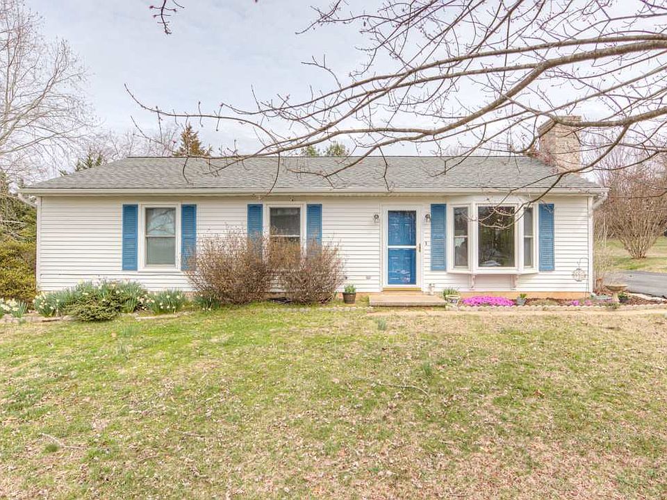 2nd image of 10 William Rd