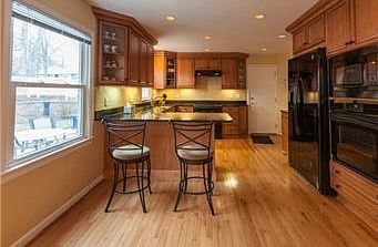 4th image of 10219 Oakridge Cir