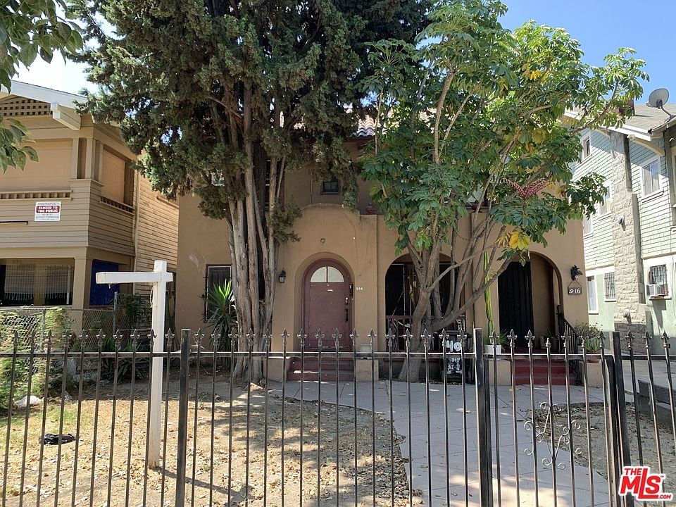 1st image of 914 W 40th Pl