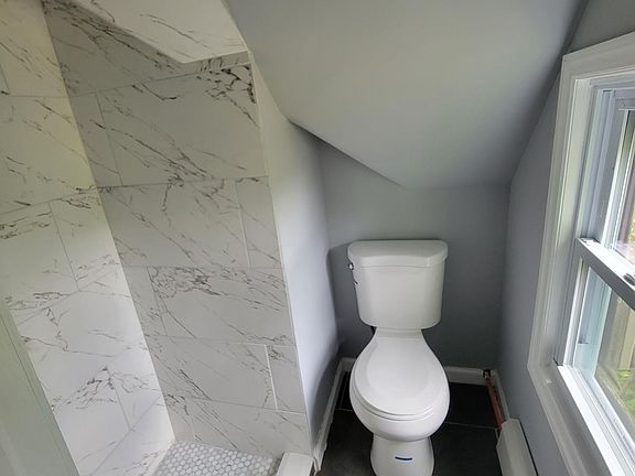 5th image of 249 Littleton Ave Floor 2