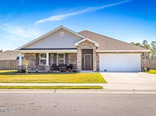 10429 Willow Leaf Dr, Gulfport, MS 39503