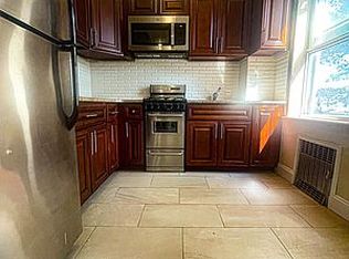 75-04 64th Pl #2F, Ridgewood, NY 11385