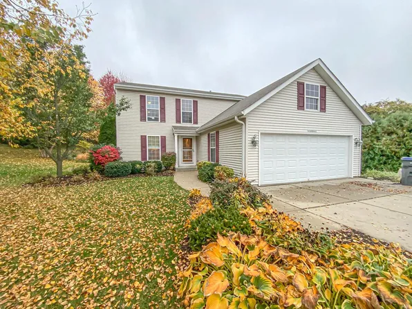 W284N6657 Hawthorne ROAD, Hartland, WI 53029