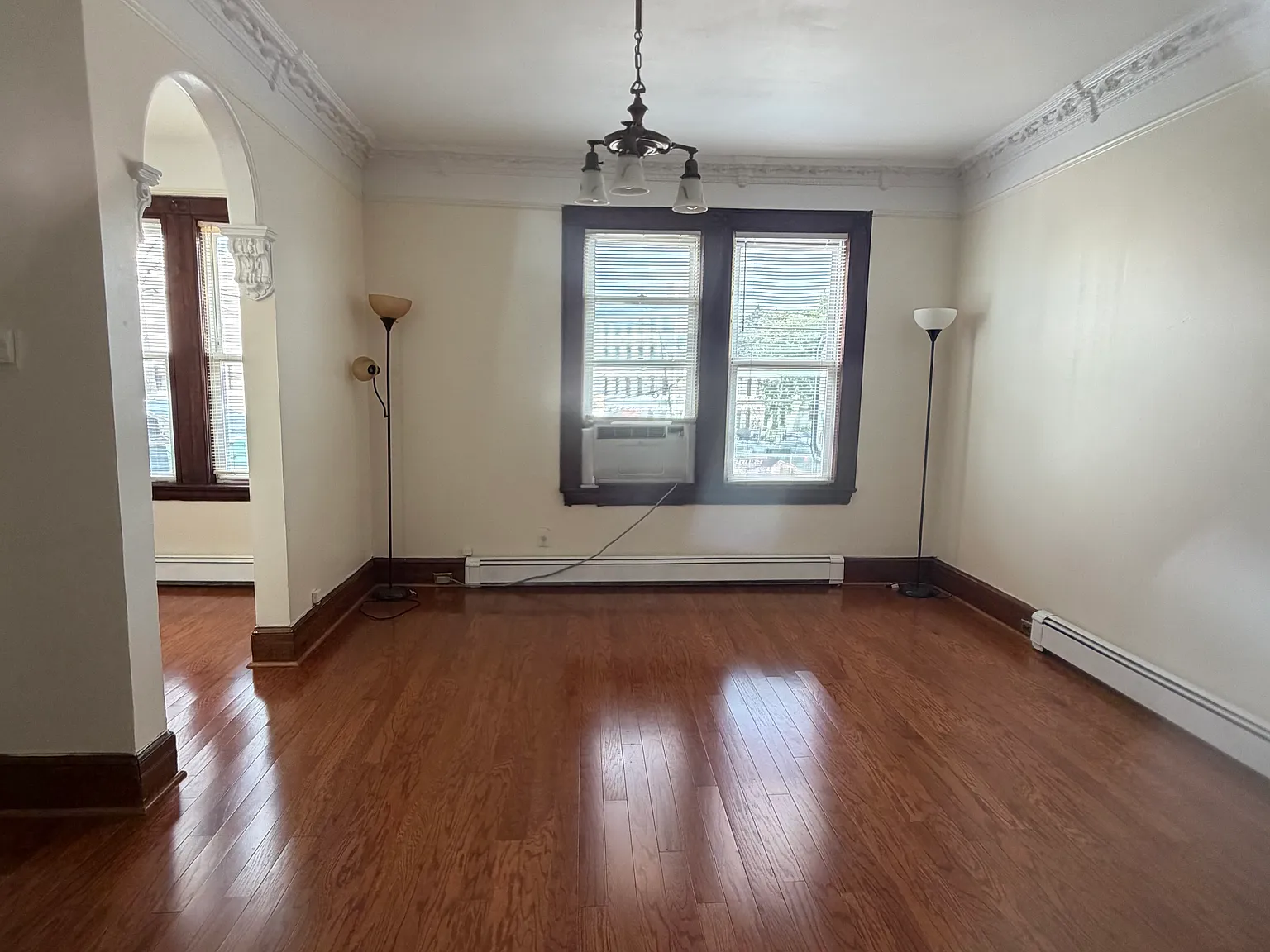 2 bed, $2,400 — Photo 1
