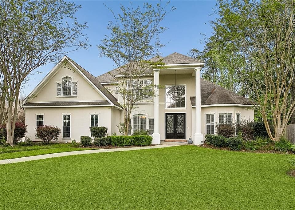 1st image of 26 Sycamore St