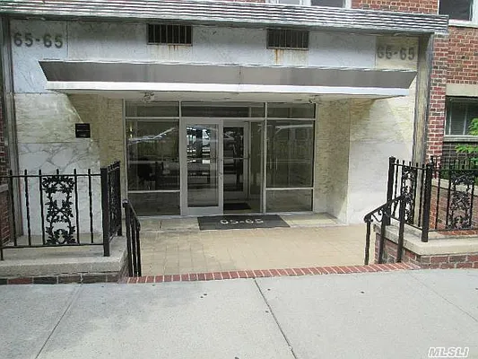 Sold by Laffey Real Estate | media 16