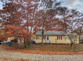 34 Standish Ave, Wareham, MA 02571