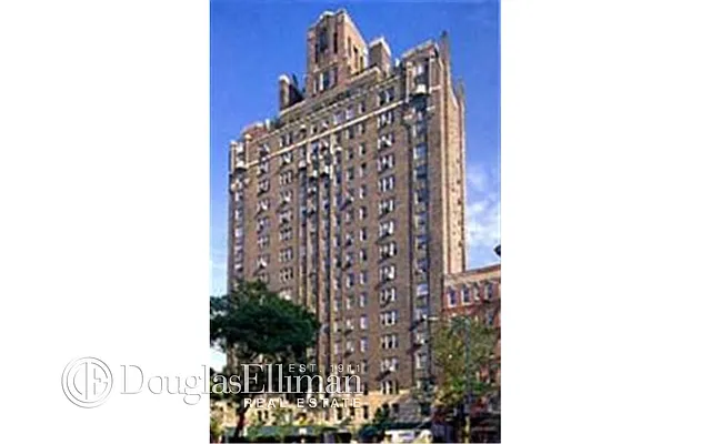 Sold by Douglas Elliman | media 24