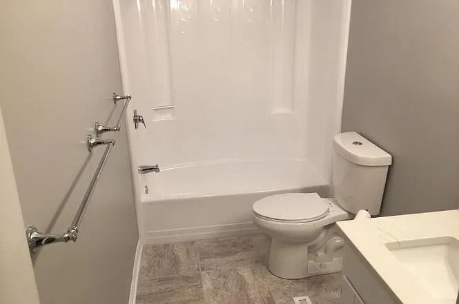 2106 Harvest Dr — Photo 4
