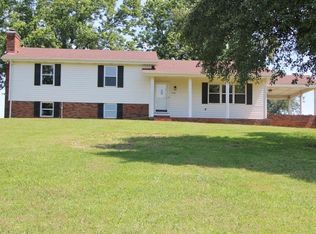 1958 Holland Rd, Scottsville, KY 42164