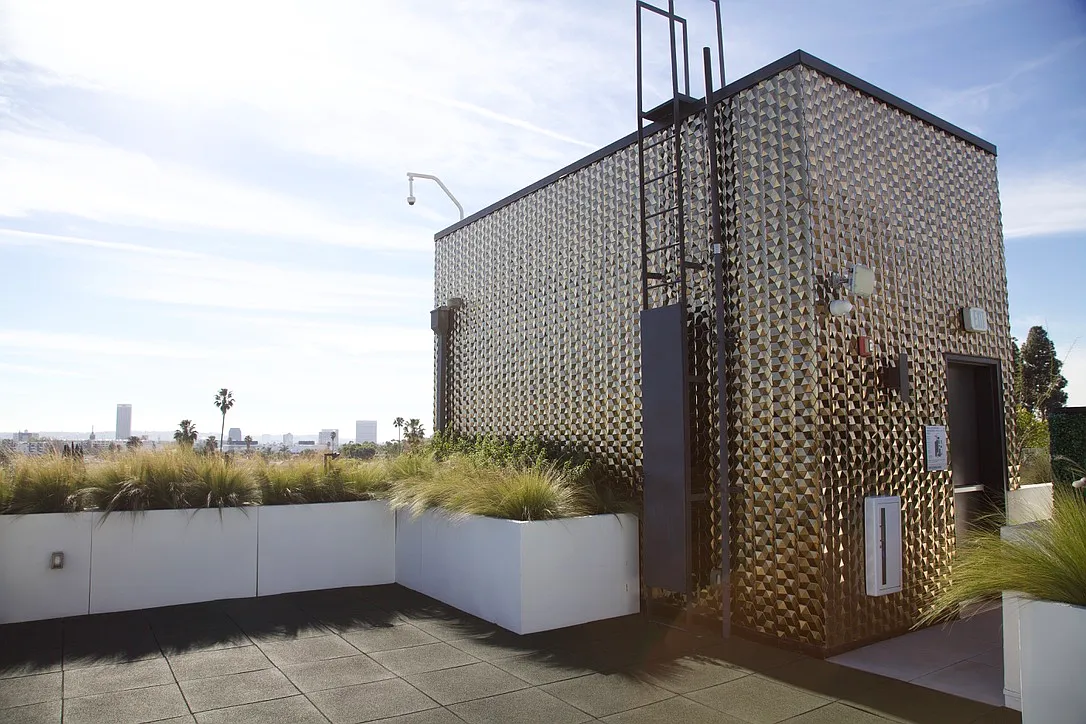 The Melrose — Photo 3
