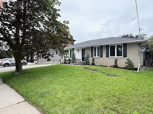 18 Mackenzie Dr #BASEMENT Photo 1