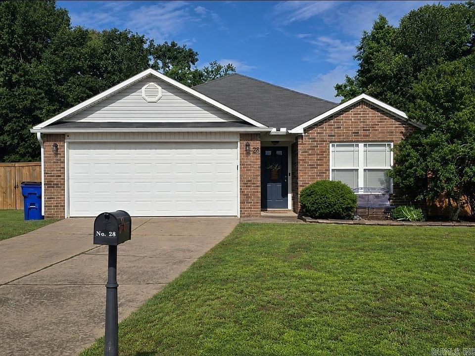 1st image of 28 Waycross Dr