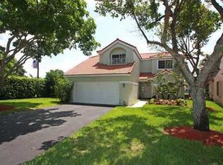 9200 Oak Grove Cir, Davie, FL 33328