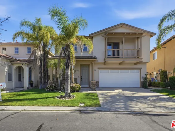 27940 Agapanthus Ln, Valencia, CA 91354