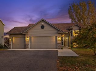 2452 River Bend Trl, Mayer, MN 55360