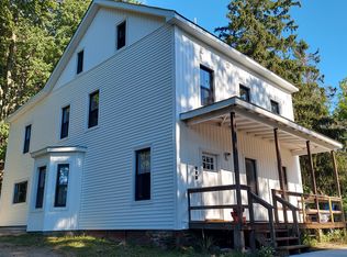 1 Stuart Dr #1A, Marlboro, NY 12542