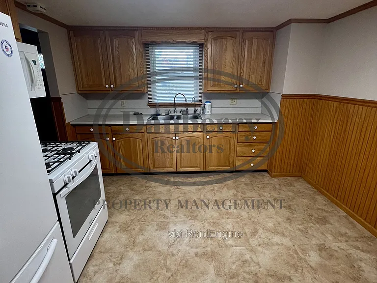 12560 W Hughes St — Photo 8