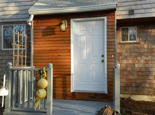 25 Hye Rd, Edgartown, MA 02539