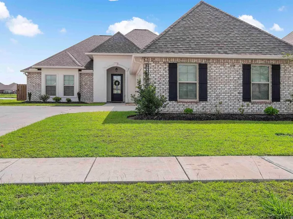 6336 Soaring Dr, Gonzales, LA 70737
