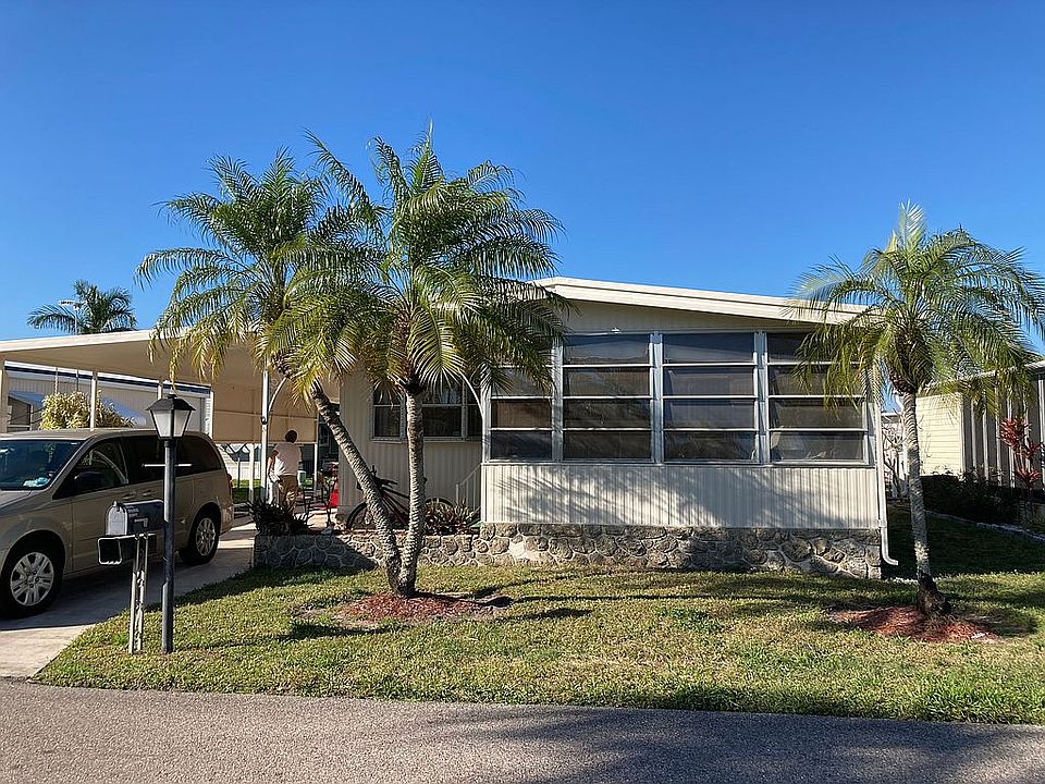 Front of Mobile Home 