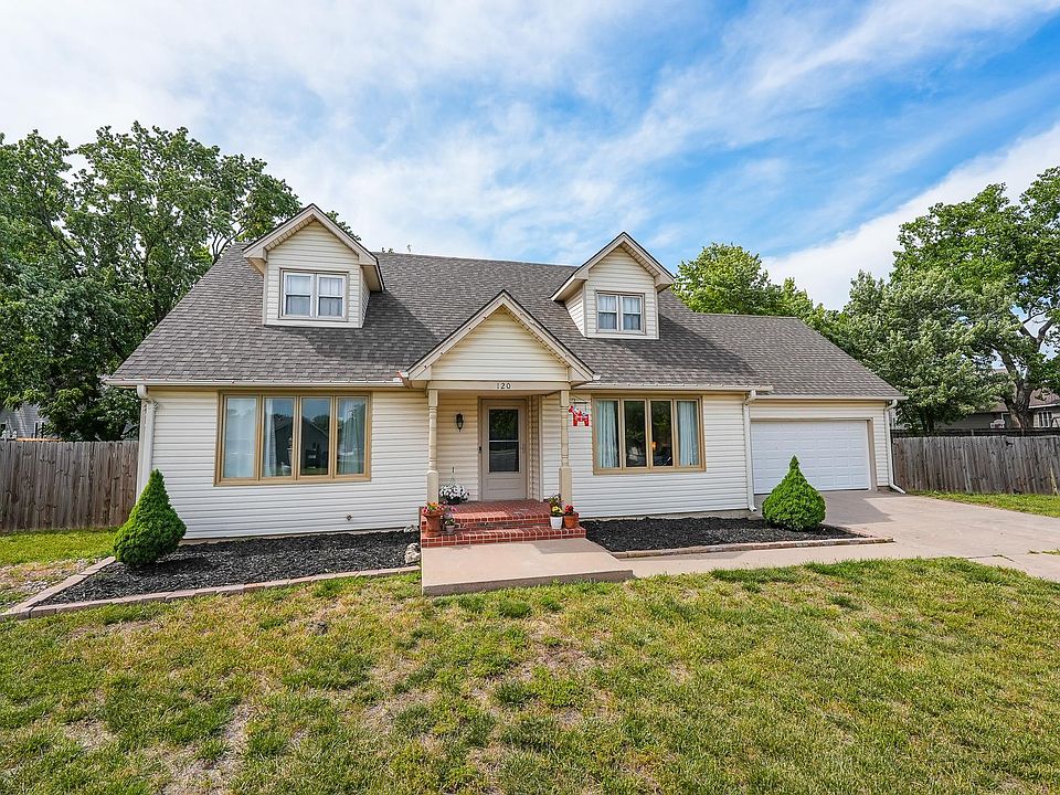 1st image of 120 S Lexington Ct
