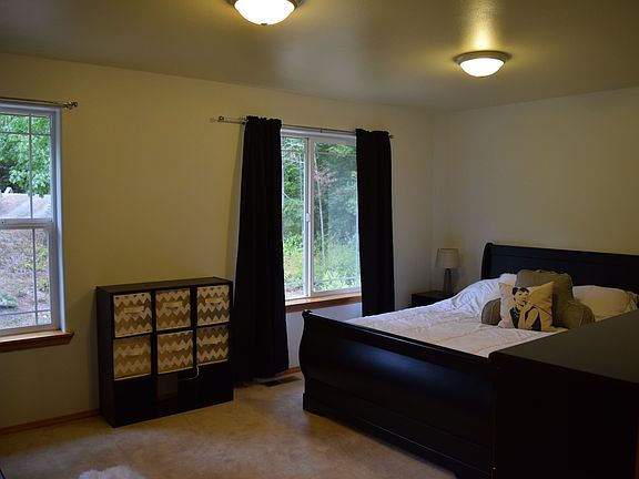 4th image of 268 Triangle Cove Ln