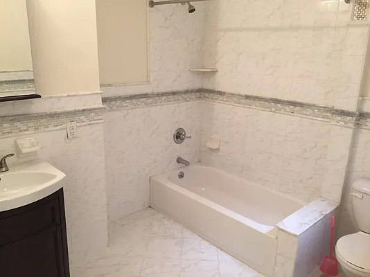 Rented by Bohemia Realty Group | media 7