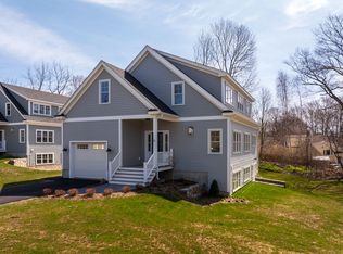 6 Gillis Dr UNIT 1, Kittery, ME 03904