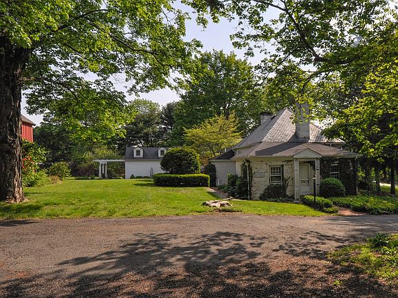 1030 Main Street North