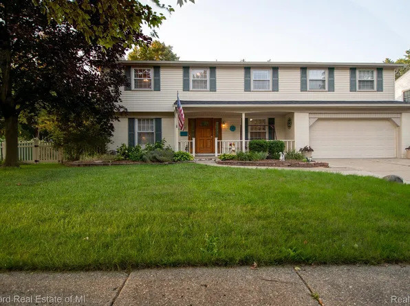 34196 Schulte Dr, Farmington, MI 48335