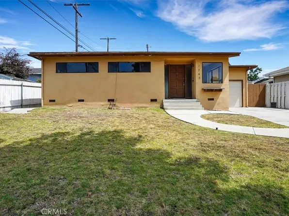 1745 248th St, Lomita, CA 90717