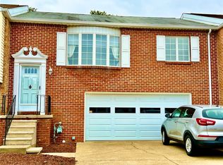 162 Canterbury Cmns, Indiana, PA 15701