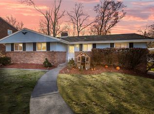 126 S Jamestown Rd, Coraopolis, PA 15108