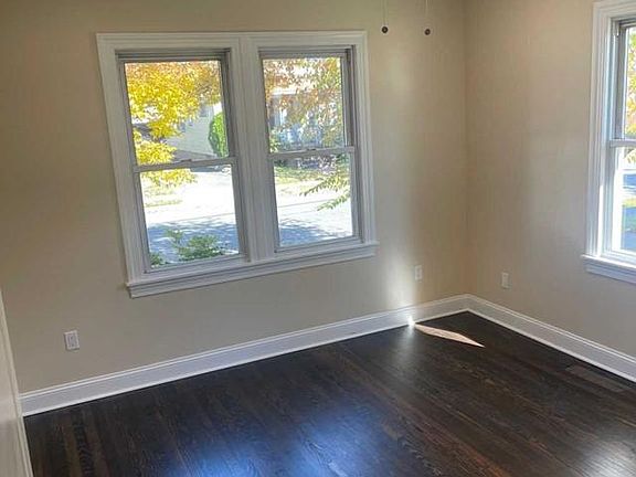 5th image of 8-02 Fern St