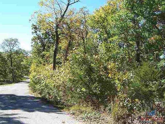 4th image of Karrs Park Ave