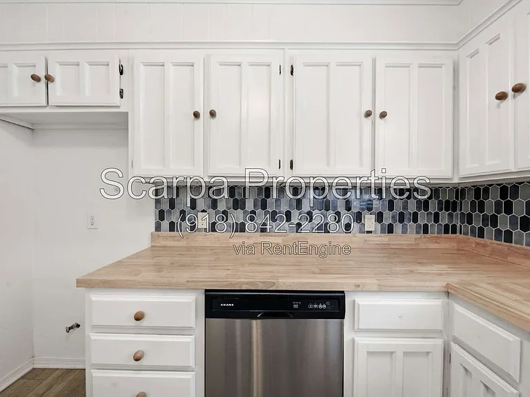 13621 S 285th East Ave — Photo 11