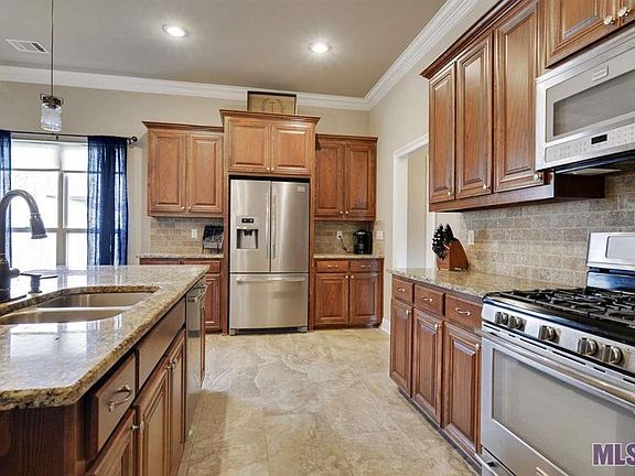 4th image of 3666 Loup Ln