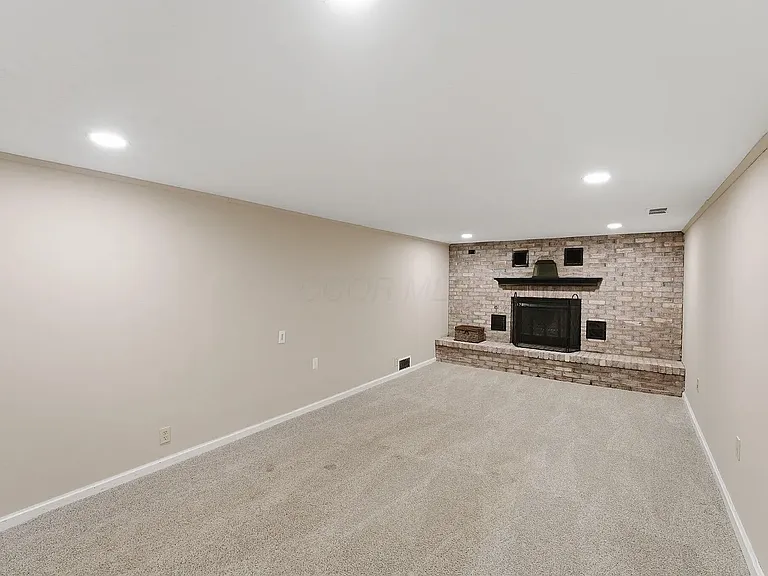 2257 Fishinger Rd — Photo 28